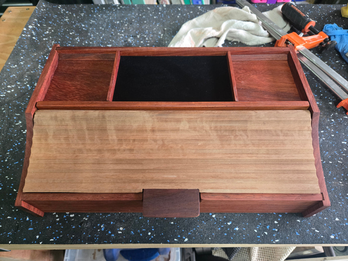 mens vanity box