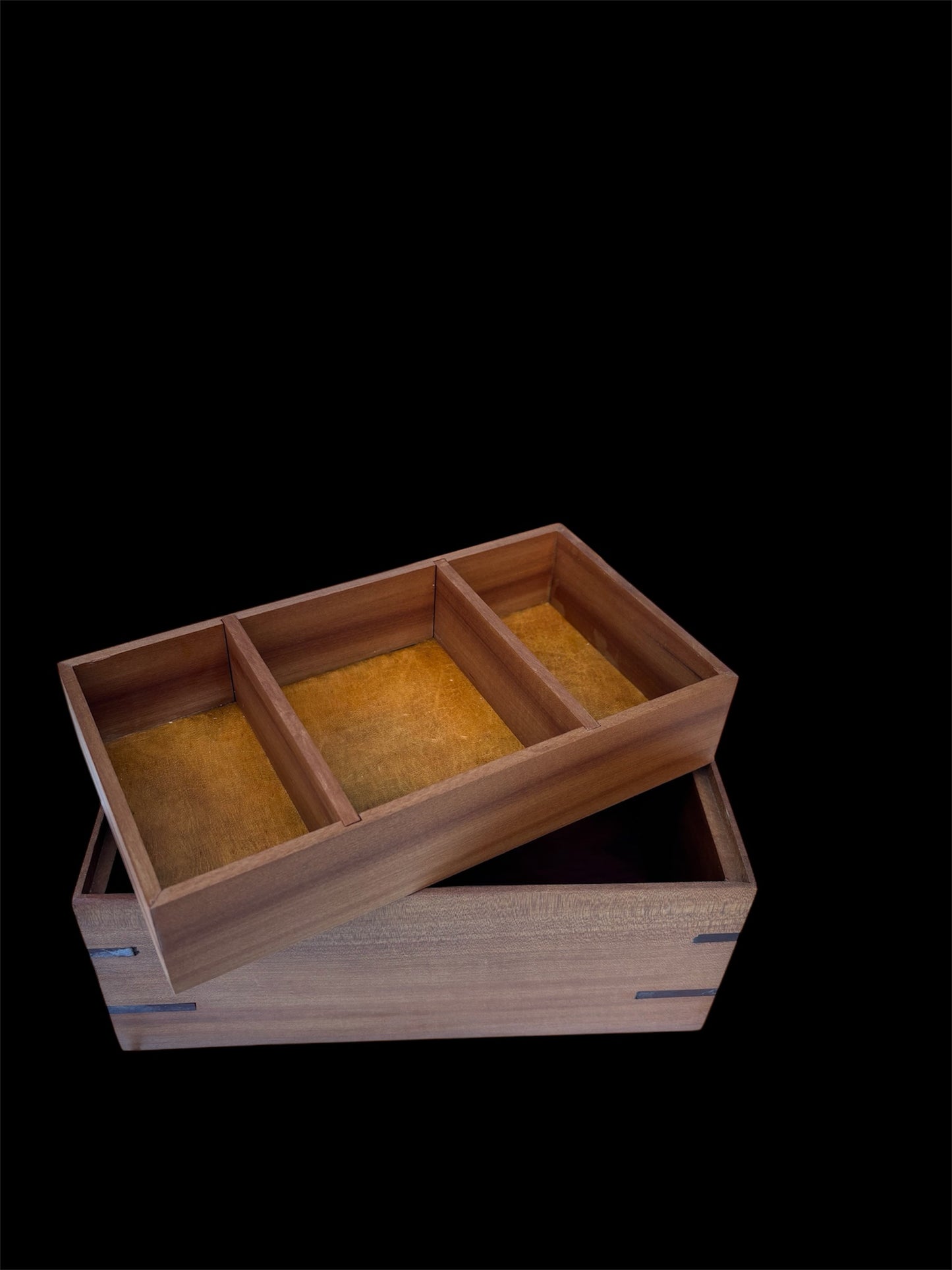 box with tray